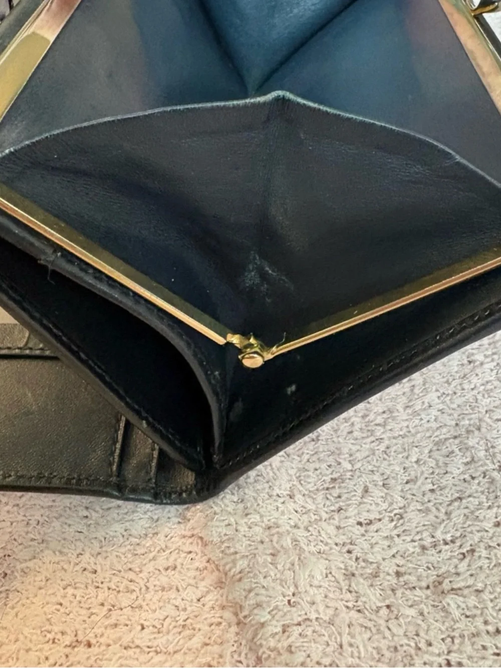 '80s Vintage Gucci Navy GG Long Monogram Clutch-Wallet - Picture 9 of 14